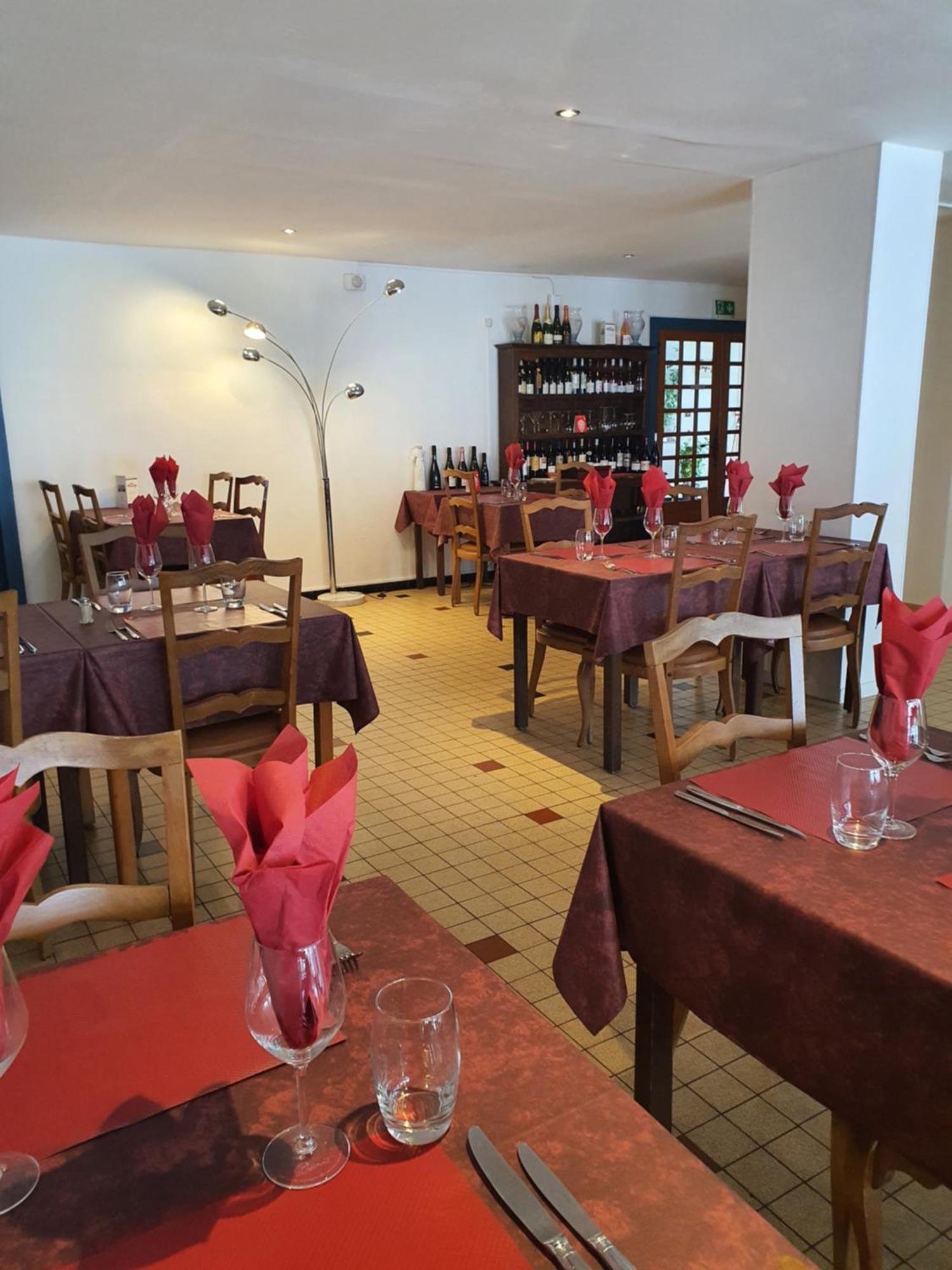 Hotel De La Promenade Bains-les-Bains Eksteriør bilde
