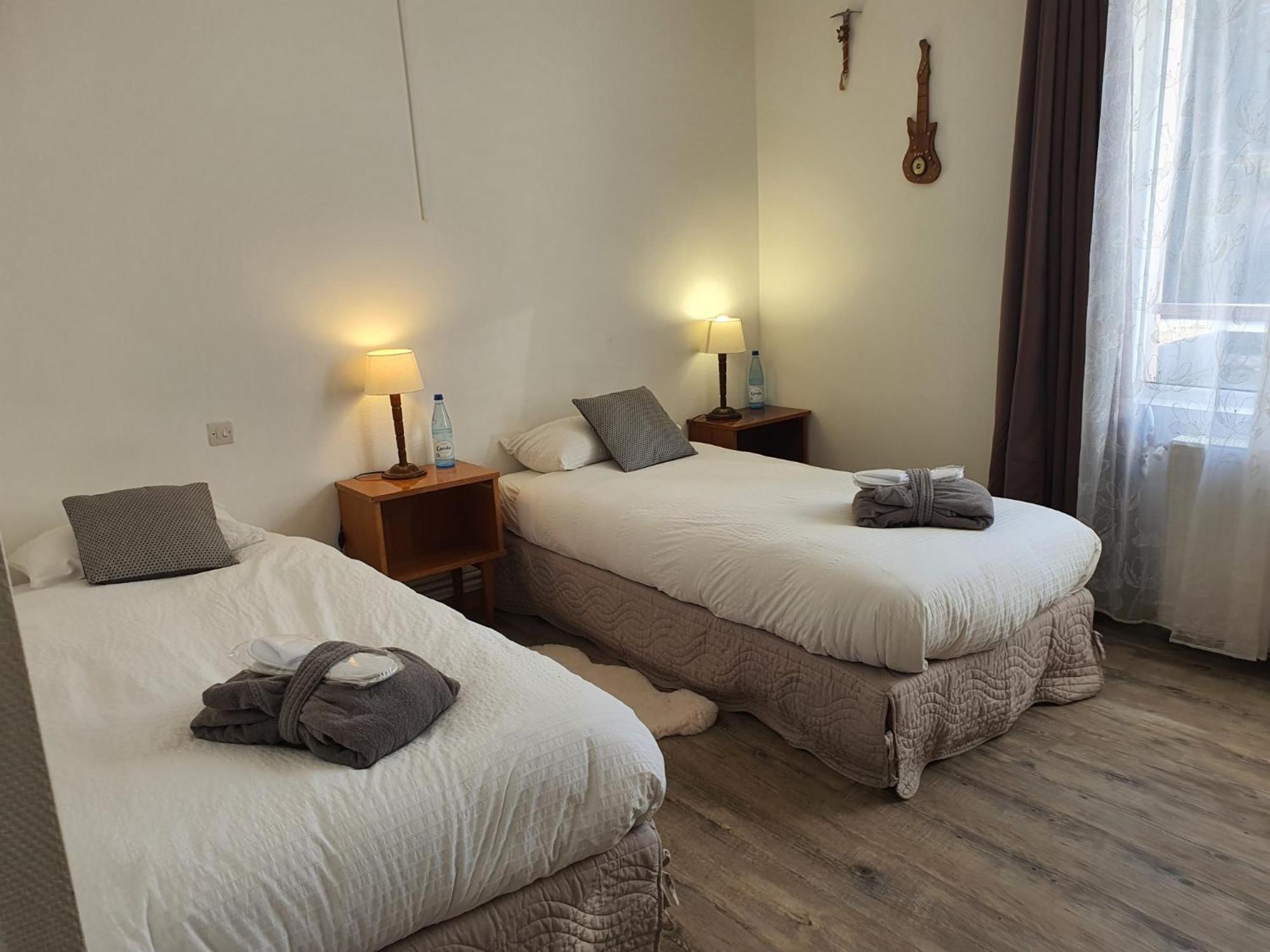 Hotel De La Promenade Bains-les-Bains Eksteriør bilde
